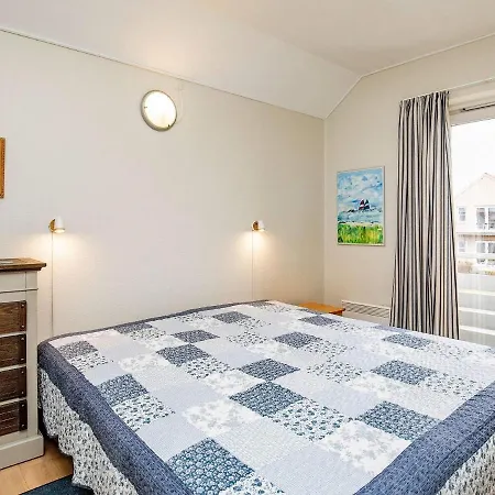 4 Person In Rudkobing-by Traum *